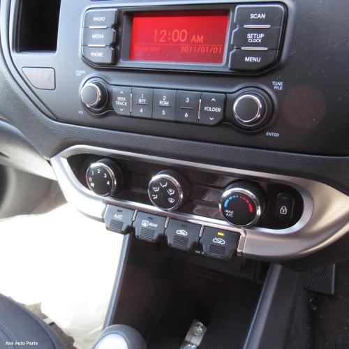 heater/aircon controls