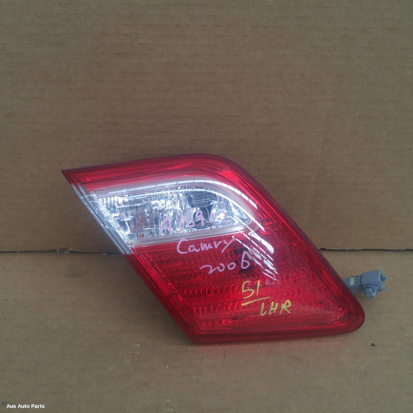 Camry Rear Garnish 2006-2009 bootlid lamp (lh side),acv40/sportivo,06/06-06/09 partwh #97715
