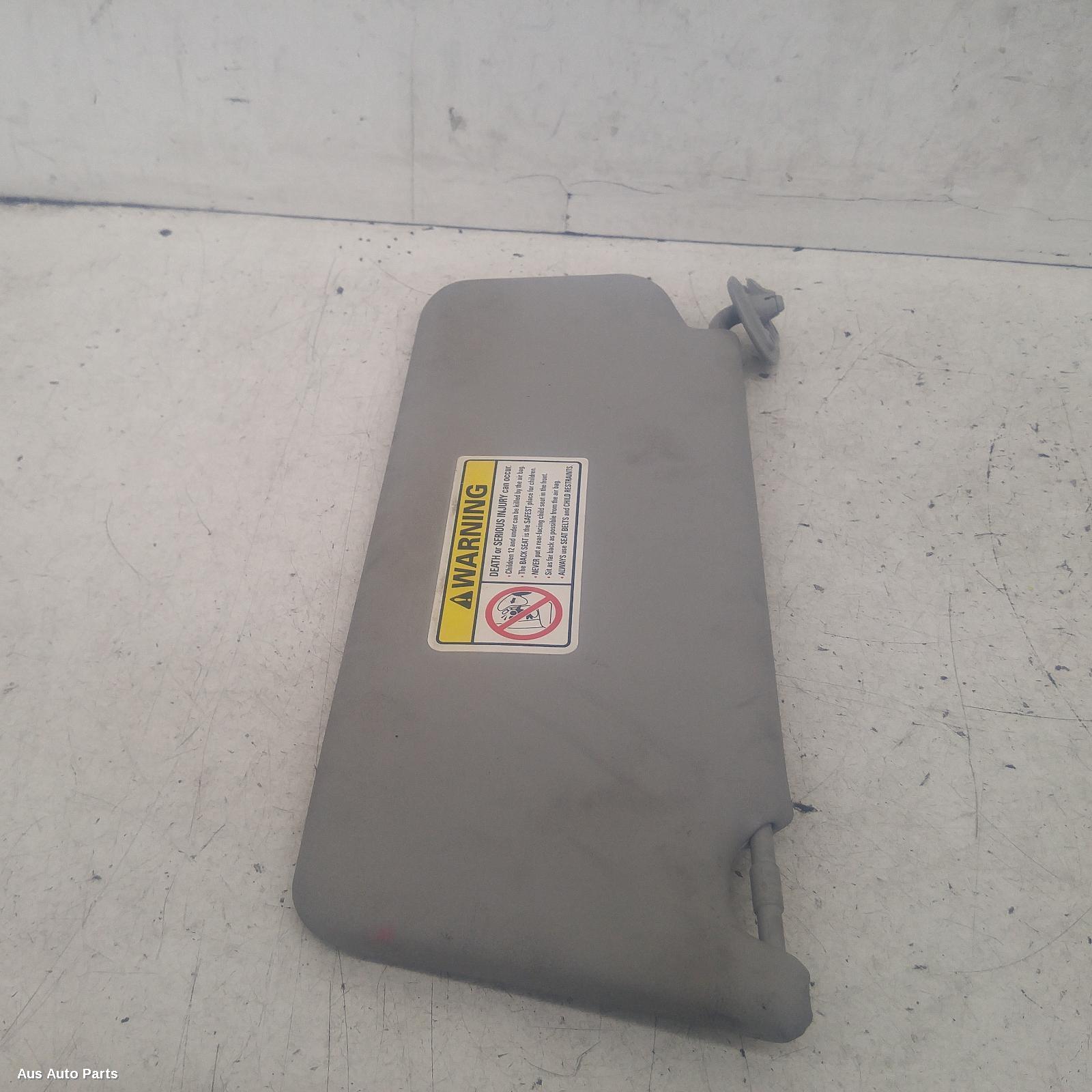 Camry Sunvisor 2002-2006 sk36,lh side,standard type,08/02-05/06 00004667 #99753