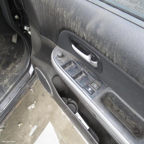 This is Actual photo of  fits 2005~ 2008 Suzuki vitara