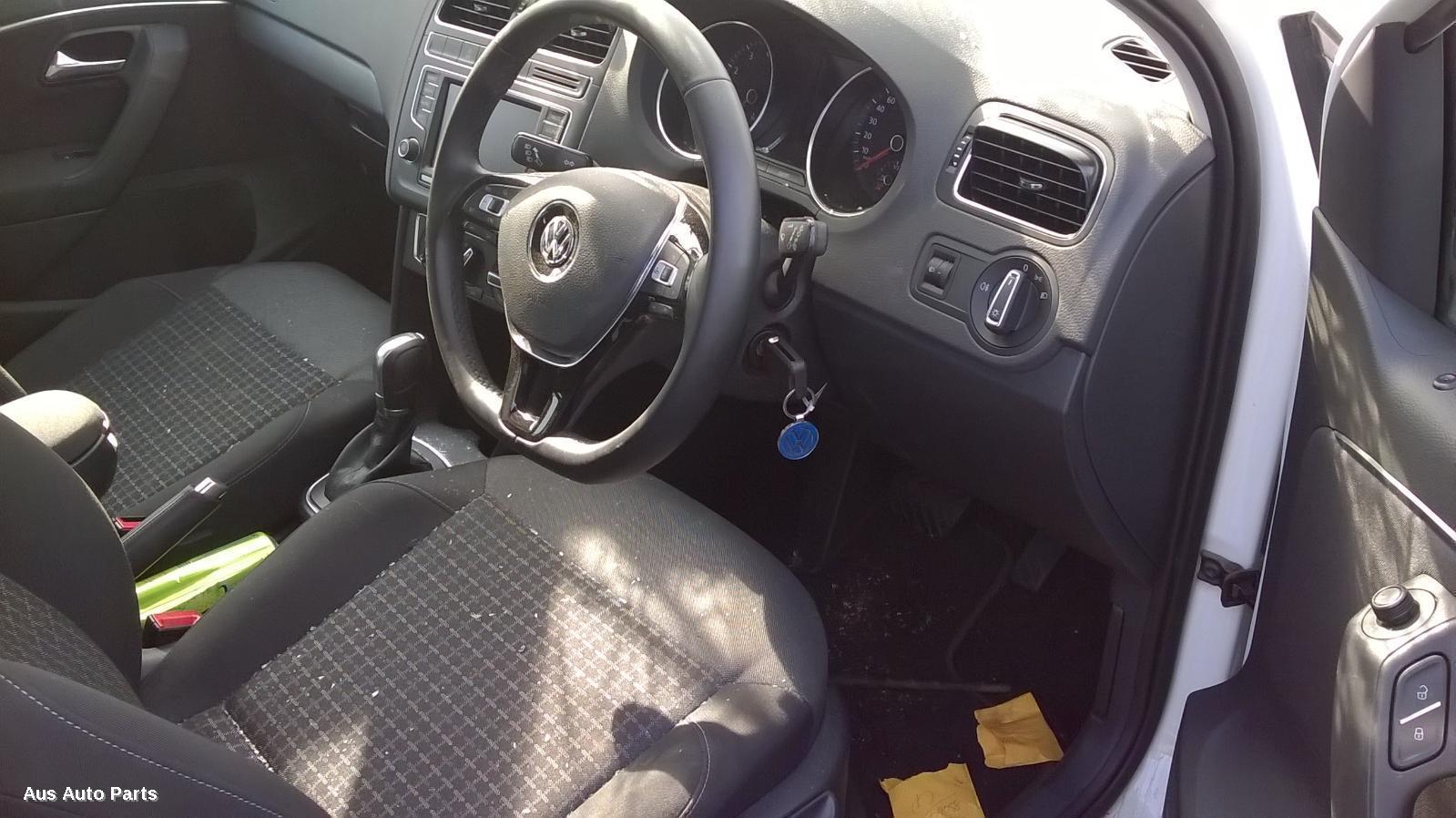 100307, Used steering column for 2017 polo 6r, 08/14