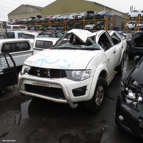 Mitsubishi 2006 ~ 2015 Triton