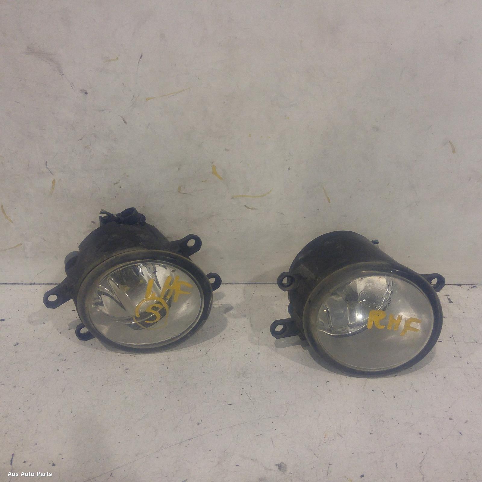 Corolla Indicator/fog/side Right 2007-2013 bumper foglamp,zre152/153r,sedan,03/07-12/13 00004761 #102747