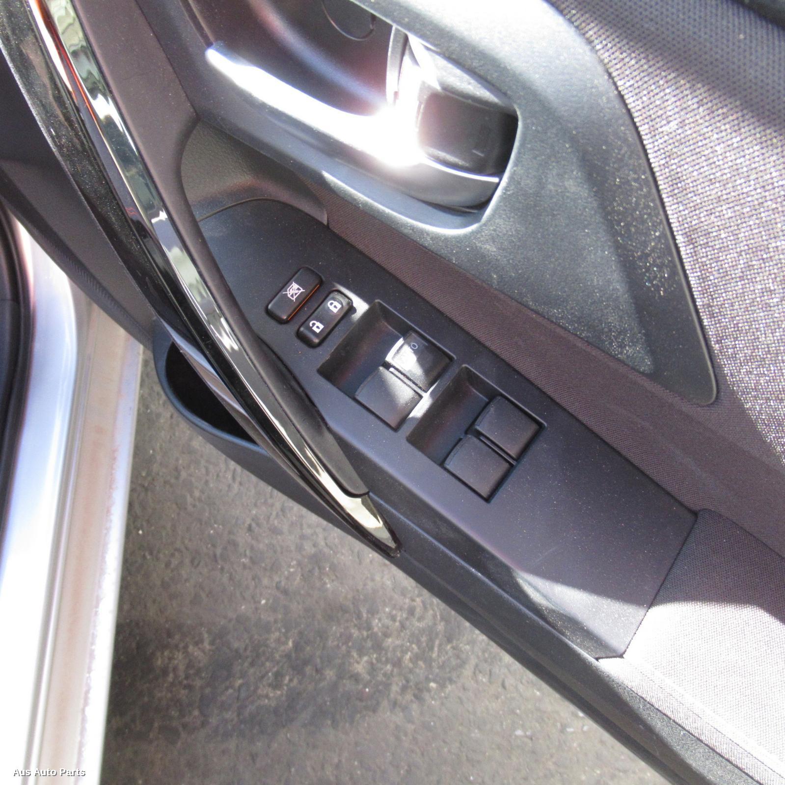 Corolla Power Door Window Switch 2015-2018 rh front (master switch),zre182r,hatch,standard,03/15-06/18 00004843 #103838