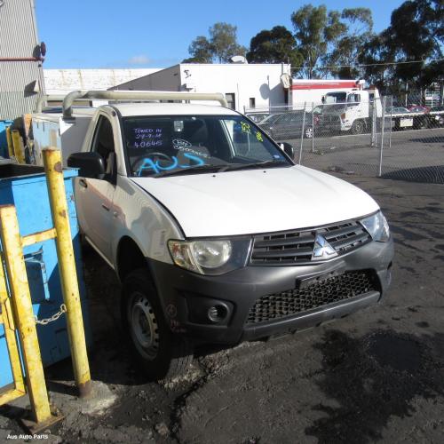 This is Actual photo of  fits 2009~ 2015 Mitsubishi triton