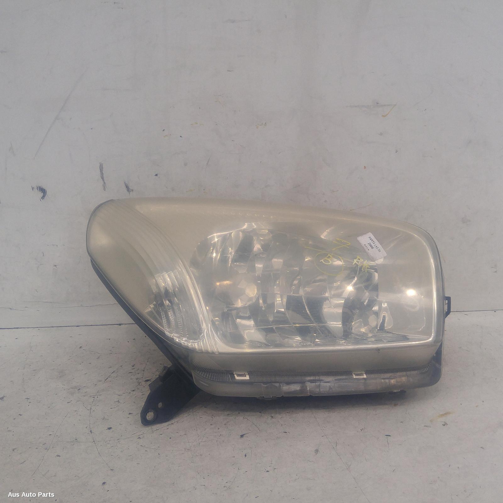 Rav4 Headlamp Right 2000-2003 aca2#,07/00-07/03 00004931 #105585