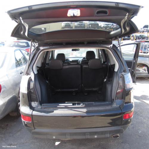 This is Actual photo of  fits 2006~ 2009 Mitsubishi outlander