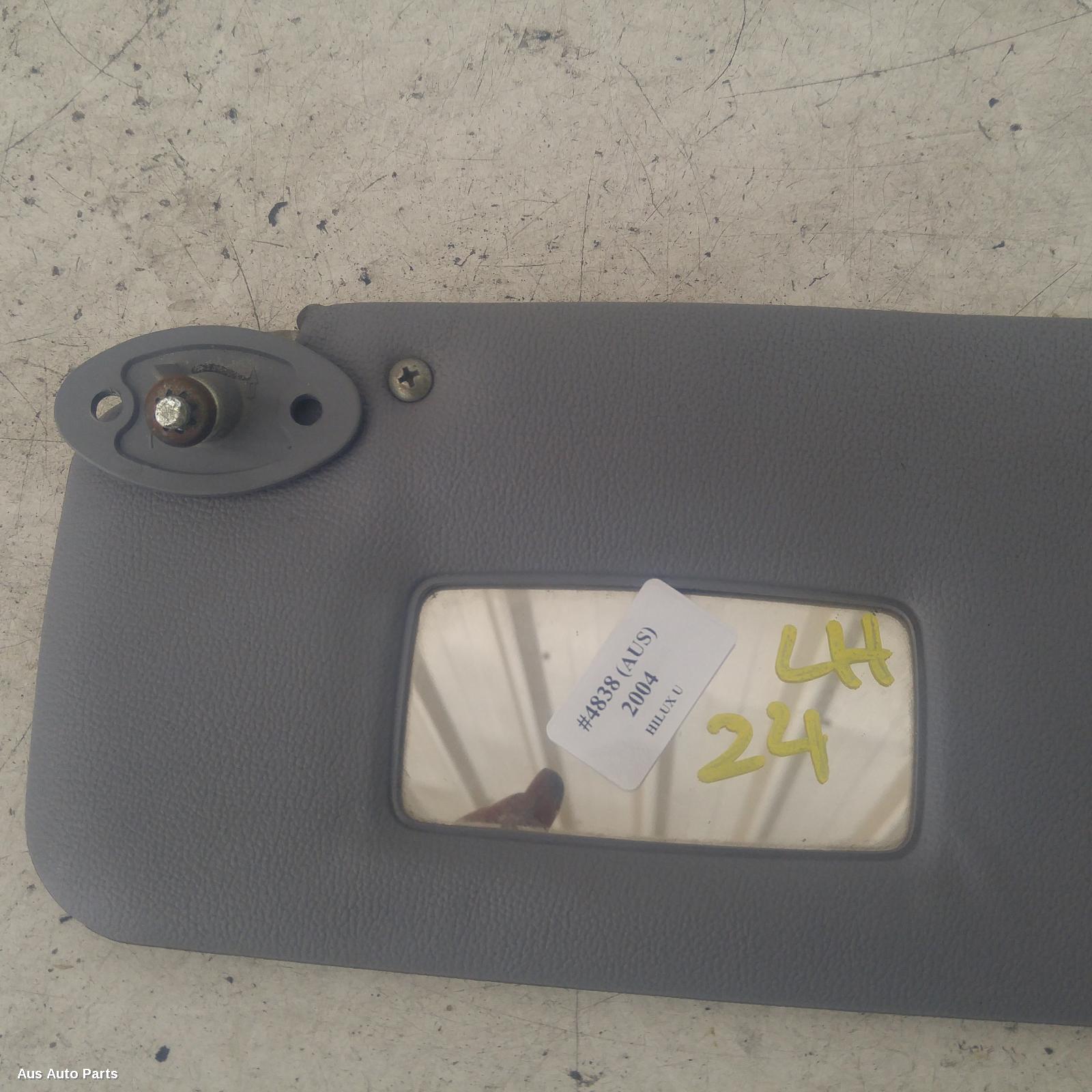 Hilux Sunvisor 2001-2005 lh side,11/01-03/05 00004838 #107497