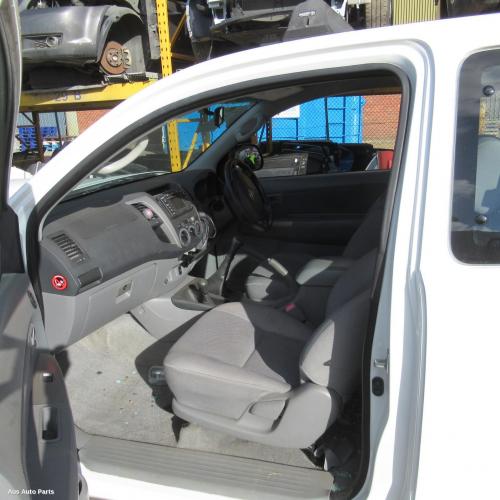 This is Actual photo of  fits 2005~ 2015 Toyota hilux