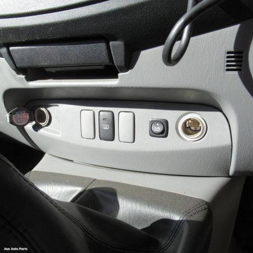 This is Actual photo of  fits 2005~ 2015 Toyota hilux