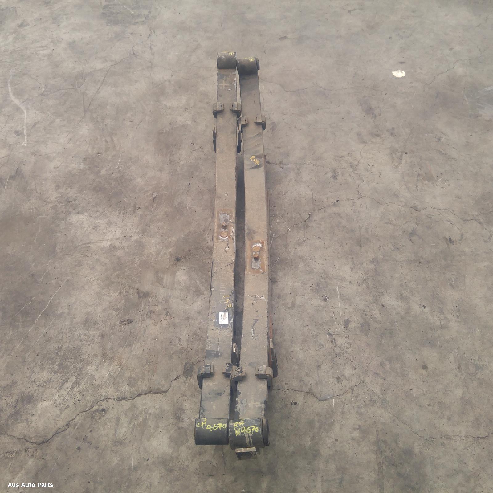 Result Rear Leaf Spring for Toyota HiluxAus Auto Parts(1011)
