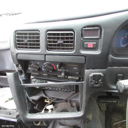 This is Actual photo of  fits 1997~ 2005 Toyota hilux