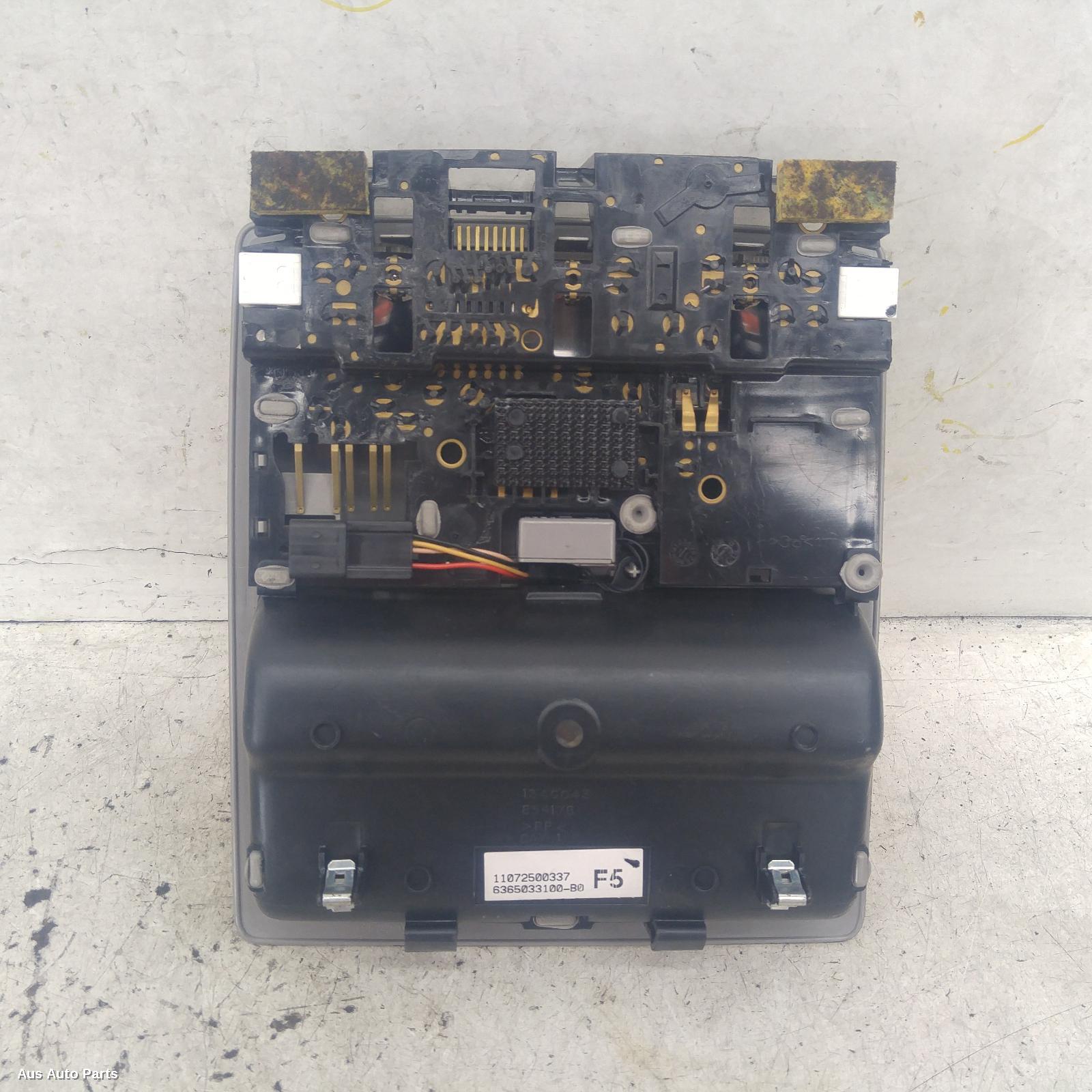 Camry Courtesy Light 2006-2011 front,acv40,06/06-11/11 00005495 #114018