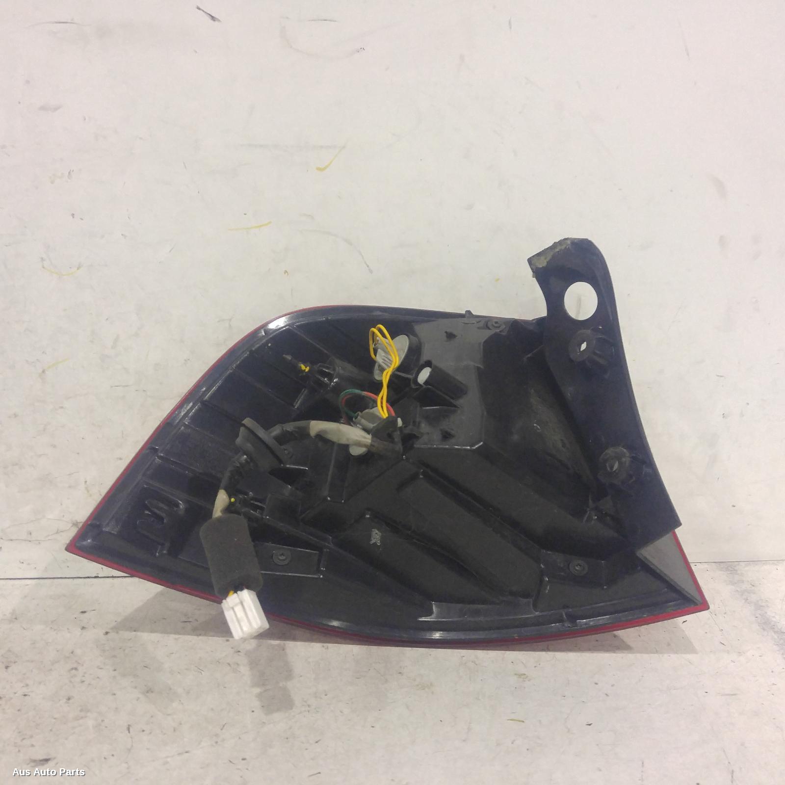 Rio Taillight Right 2011-2016 ub,in body,3dr/5dr hatch,standard type,08/11-11/16 00005575 #114215