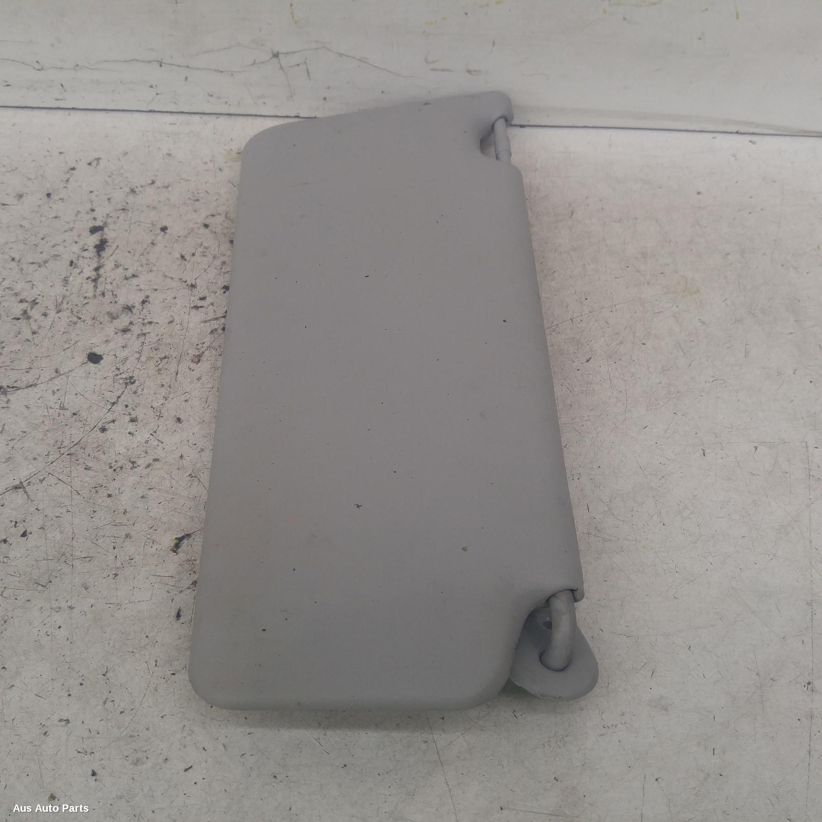 Camry Sunvisor 2002-2006 sk36,lh side,standard type,08/02-05/06 00005596 #114807