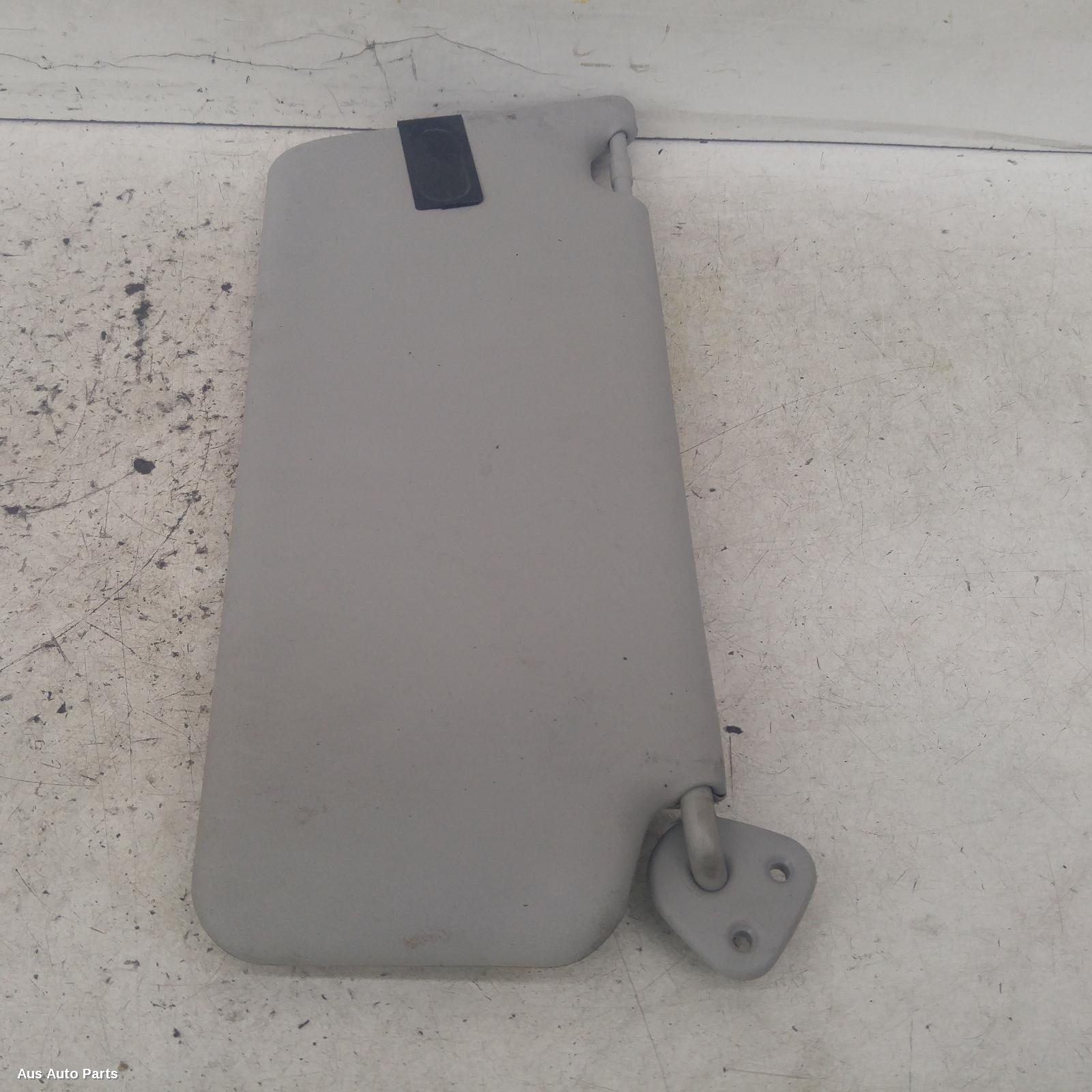 Camry Sunvisor 2002-2006 sk36,rh side,standard type,08/02-05/06 00005596 #114808