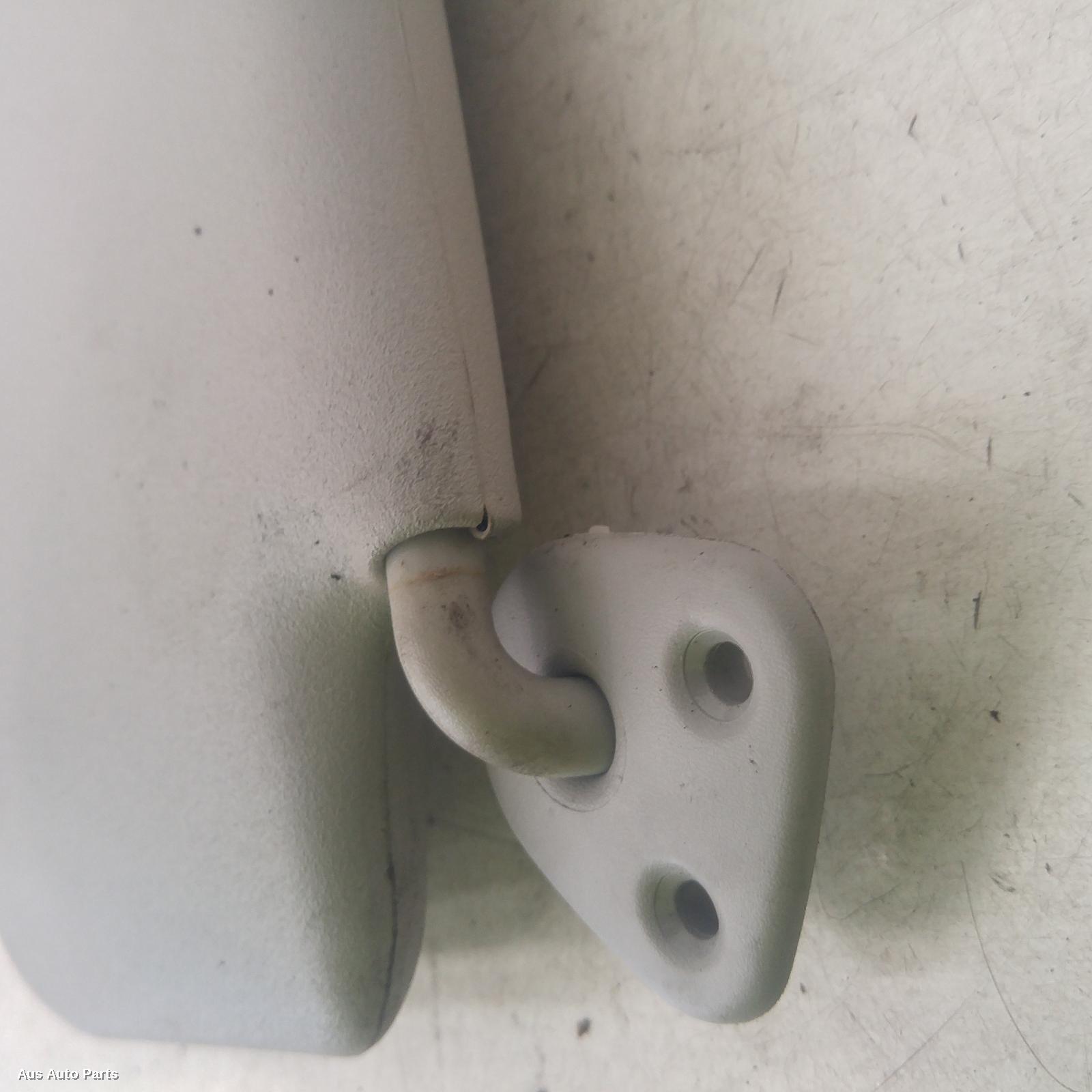 Camry Sunvisor 2002-2006 sk36,rh side,standard type,08/02-05/06 00005596 #114808