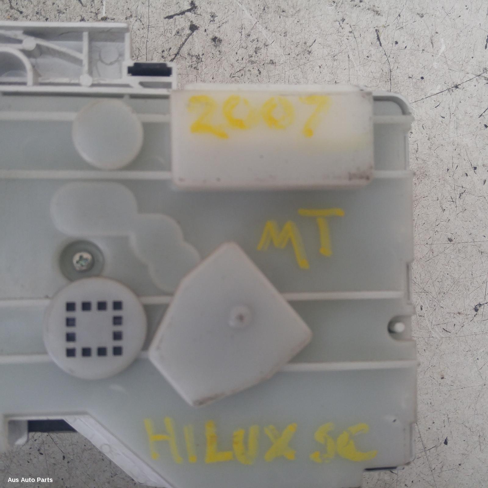 Hilux Instrument Cluster 2005-2011 petrol,2.7,workmate,03/05-06/11 partwh #118654