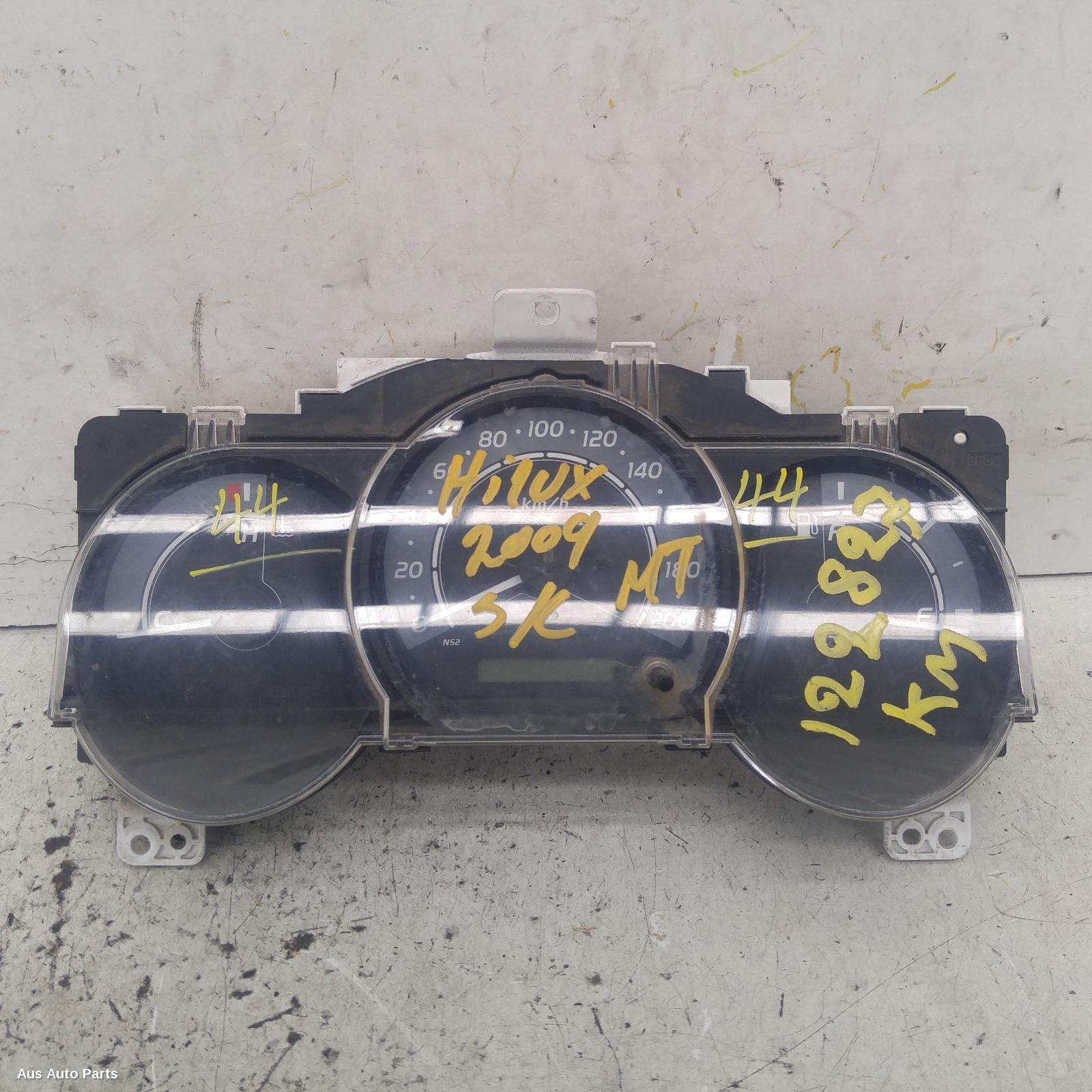 Hilux Instrument Cluster 2005-2011 petrol,2.7,workmate,03/05-06/11 partwh #118640