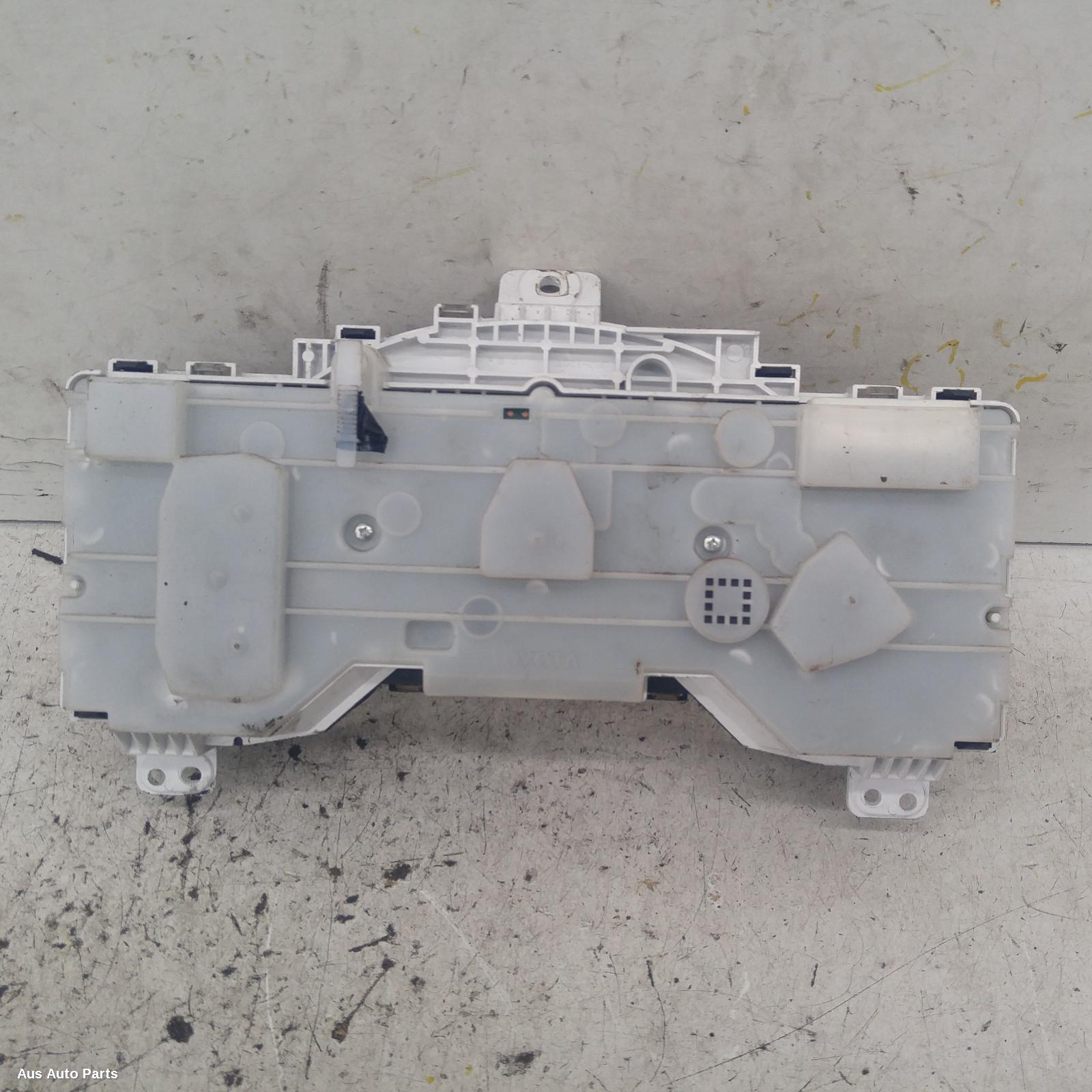 Hilux Instrument Cluster 2005-2011 petrol,2.7,workmate,03/05-06/11 partwh #118655