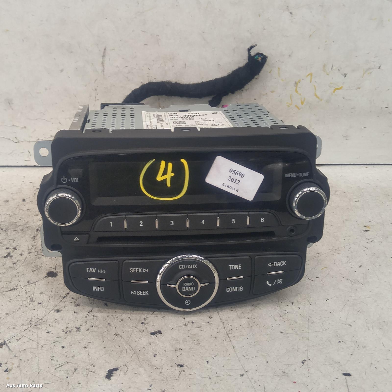 Barina Stereo/head Unit 2011-2016 radio/cd player,tm,09/11-08/16 00005690 #118993