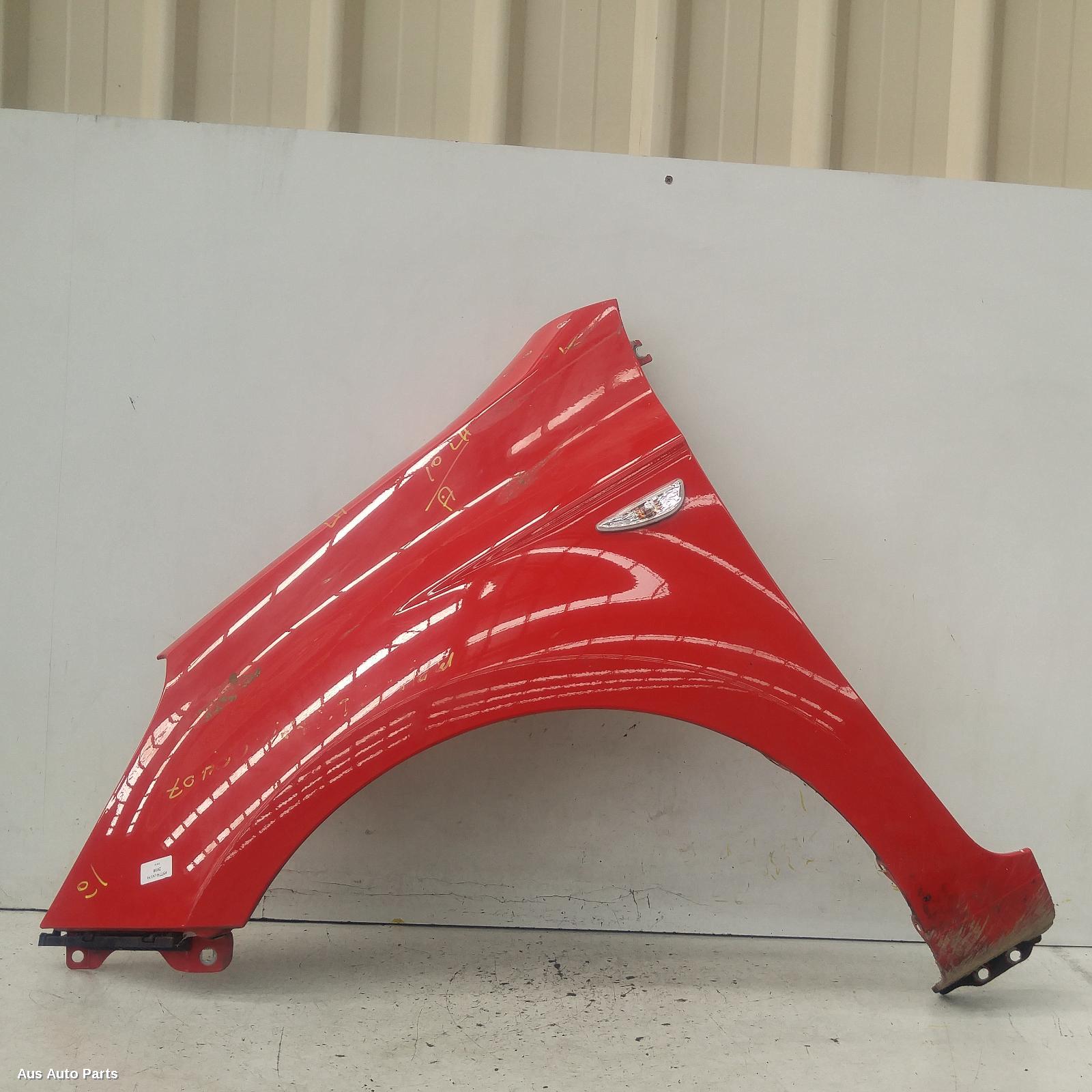 I20 Guard Left 2010-2012 pb,07/10-03/12 00005774 #121617