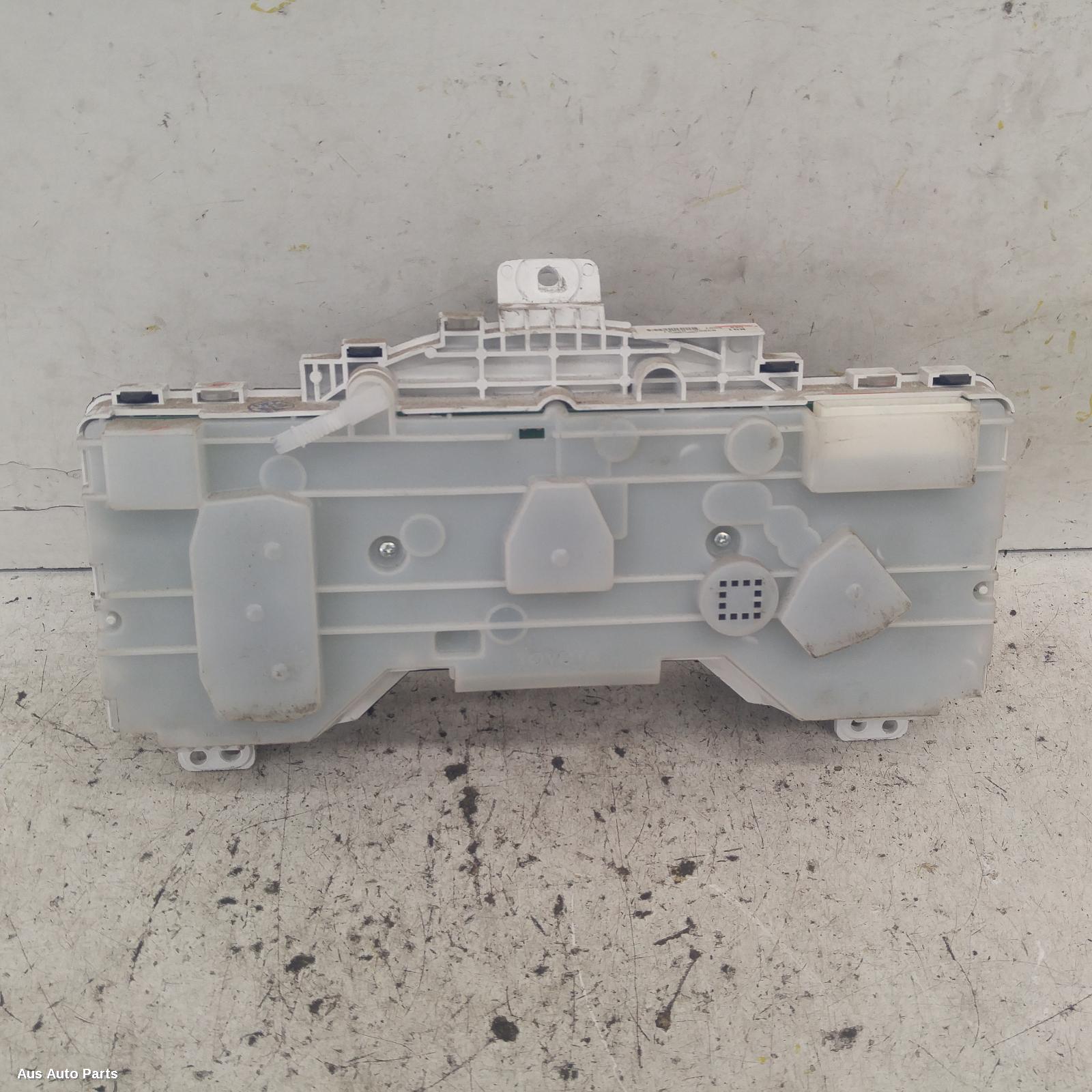 Hilux Instrument Cluster 2005-2011 petrol,2.7,workmate,03/05-06/11 partwh #122360