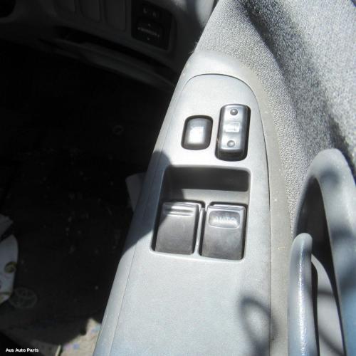 This is Actual photo of  fits 2000~ 2006 Toyota tarago