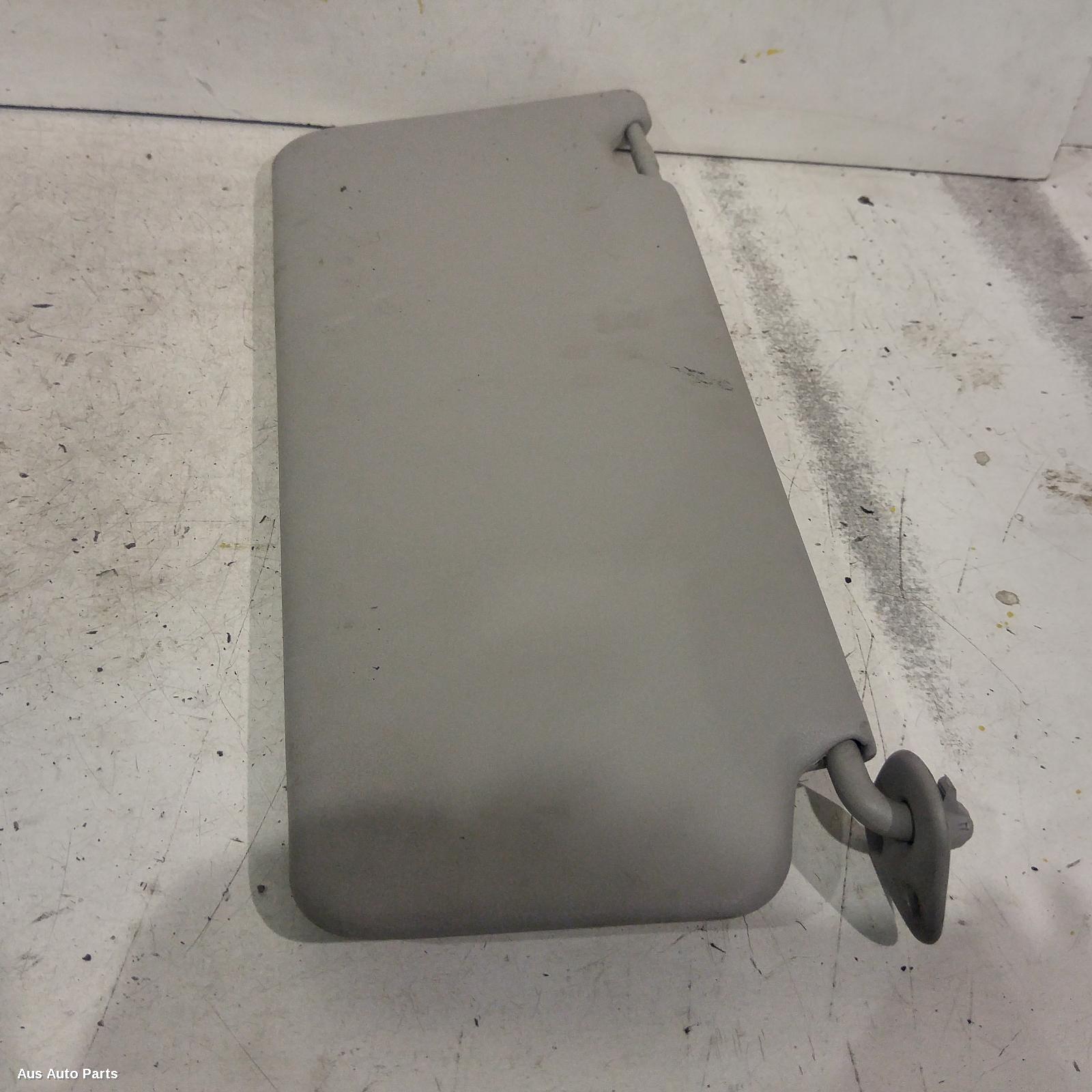 Camry Sunvisor 2002-2006 sk36,lh side,standard type,08/02-05/06 00006030 #124713