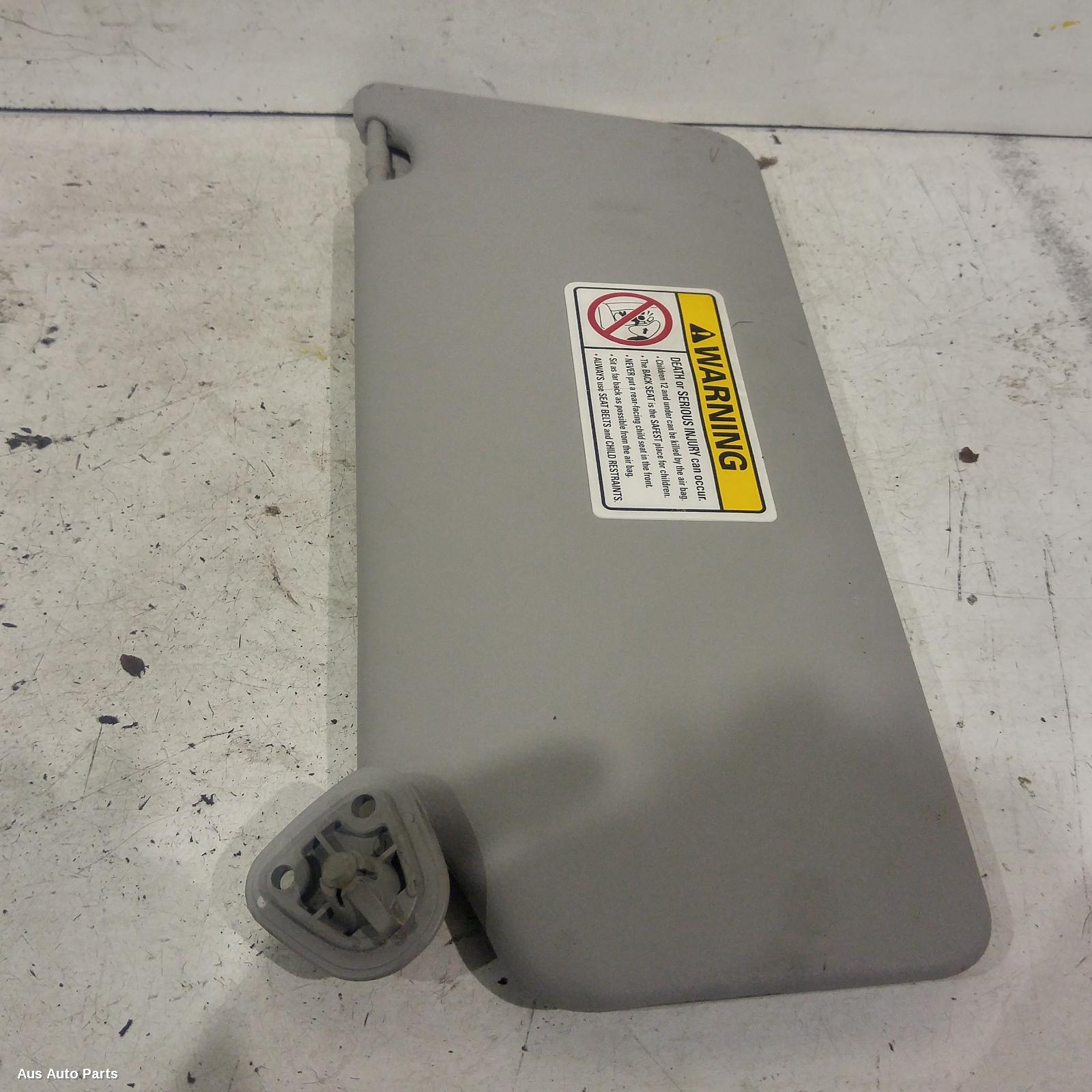 Camry Sunvisor 2002-2006 sk36,rh side,standard type,08/02-05/06 00006030 #124714