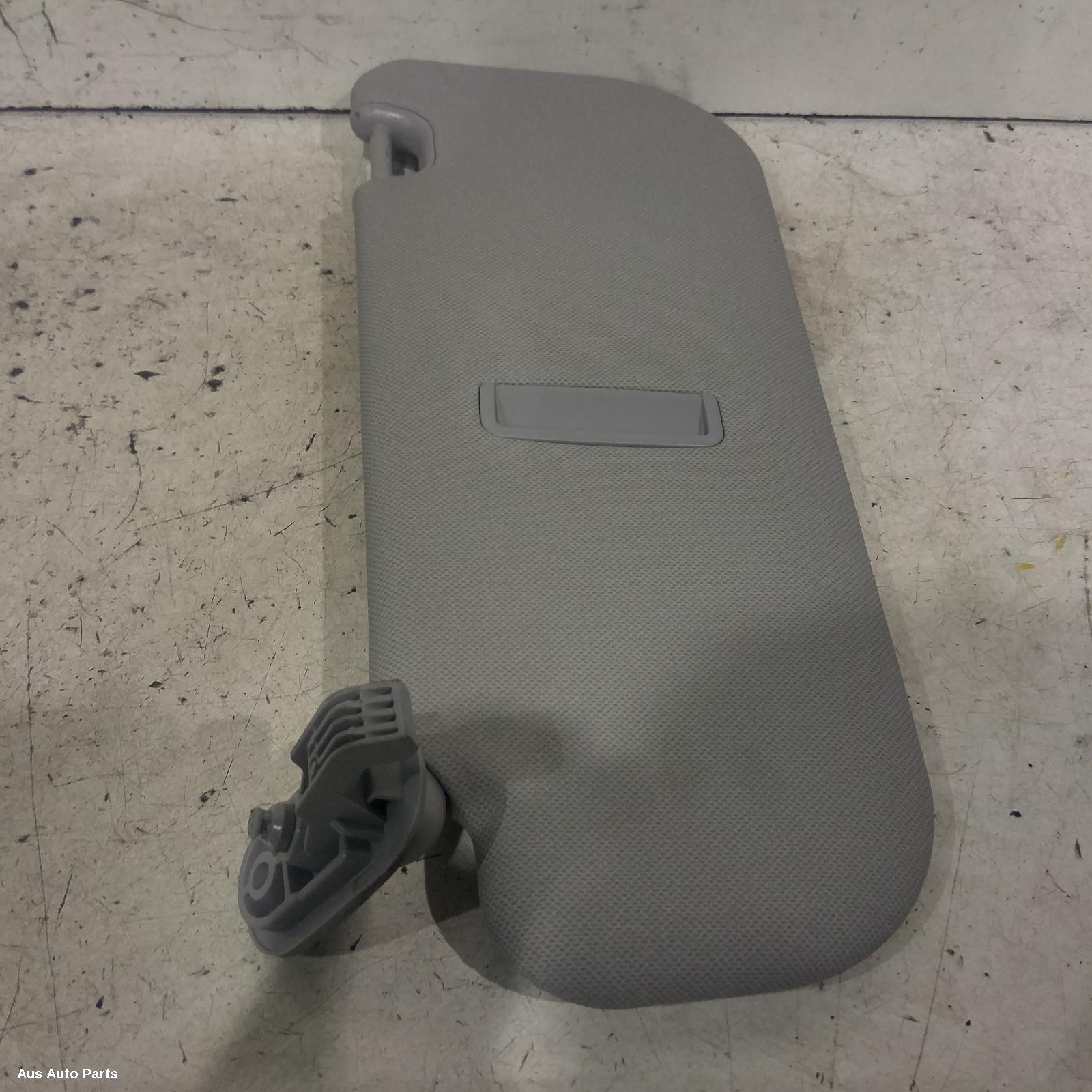 I30 Sunvisor 2012-2017 gd,rh side,05/12-02/17 00005990 #125562