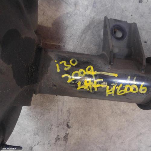 strut front left
