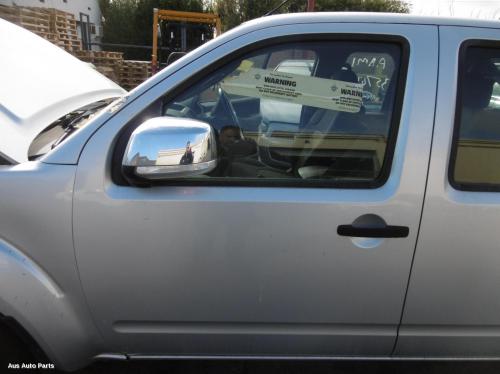 This is Actual photo of  fits 2005~ 2015 Nissan navara