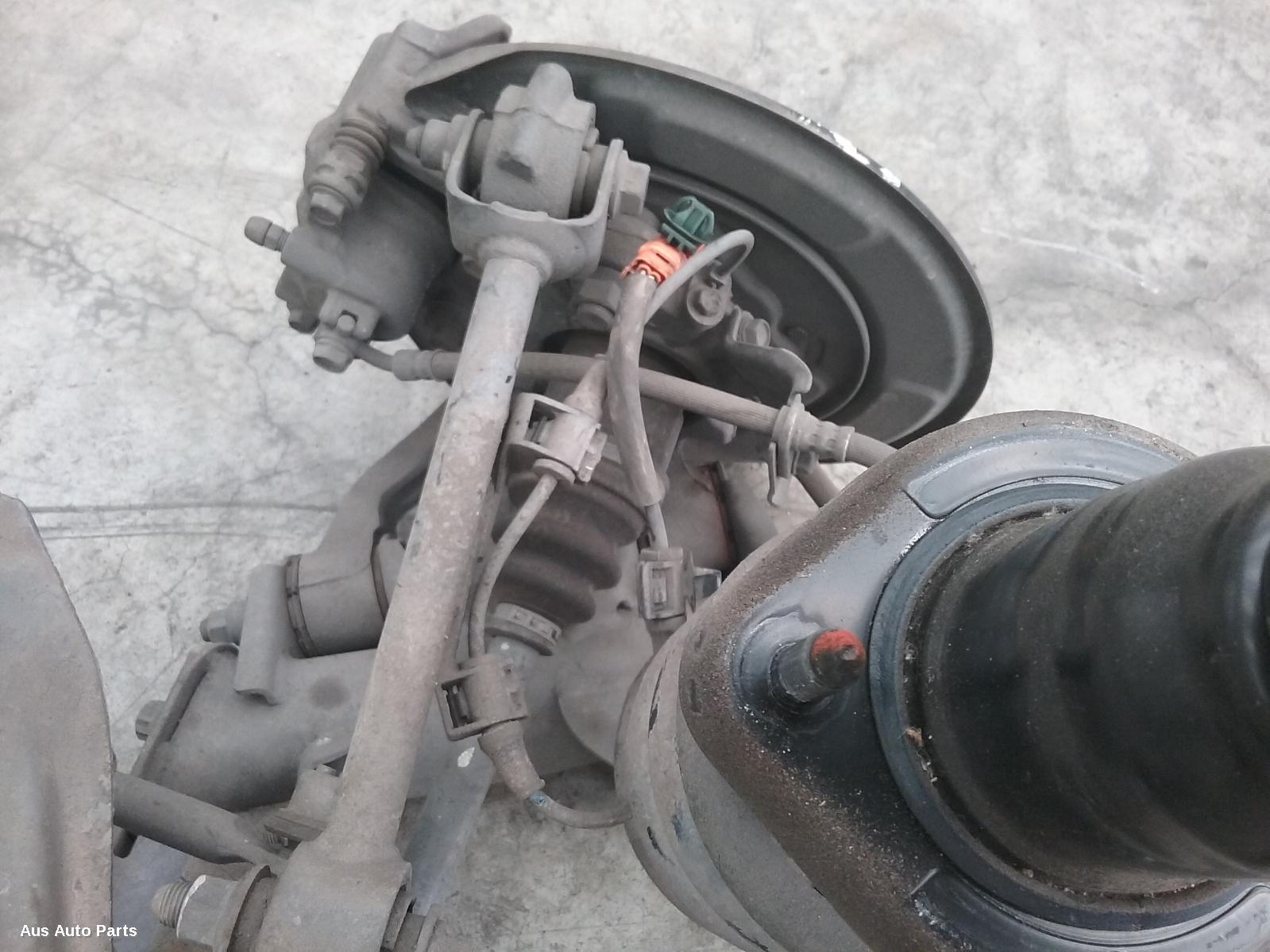 18879, Used trailing arm rear right for 2003 crv lower control arm