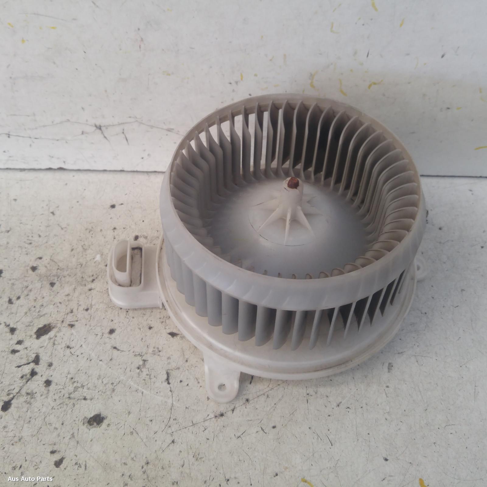 Is250/is250c Heater Fan/motor 2005-2014 is250/is250c/is350/is f,gse20r/gse21r/use20r,11/05-12/14 00003862 #127352
