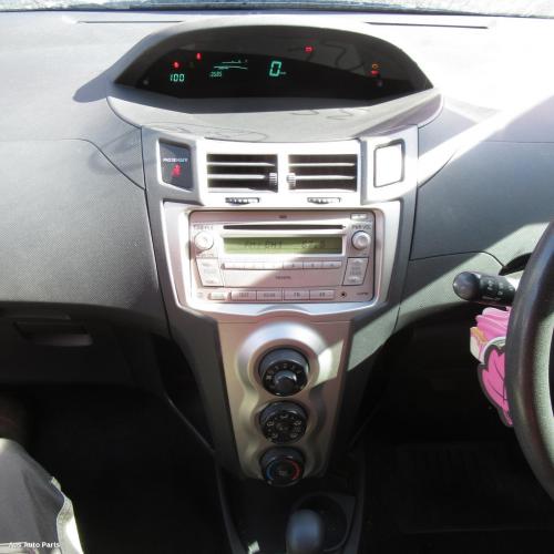 This is Actual photo of  fits 2005~ 2011 Toyota yaris