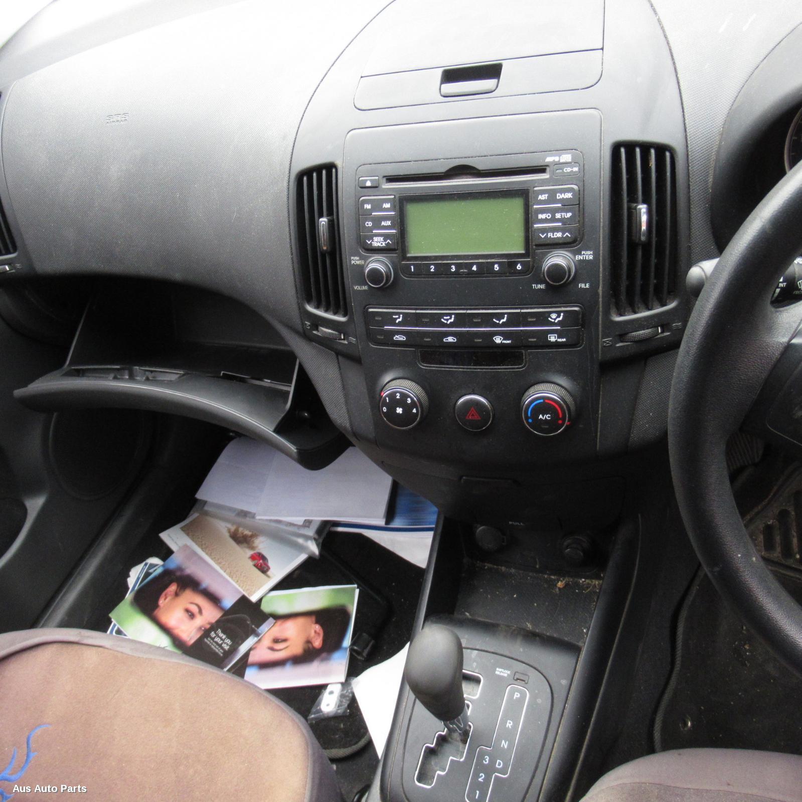 I30 Stereo/head Unit 2007-2012 mp3/wma/aux/cd player,non bluetooth type,single disc player,fd,09/07-04/12 00006334 #129060