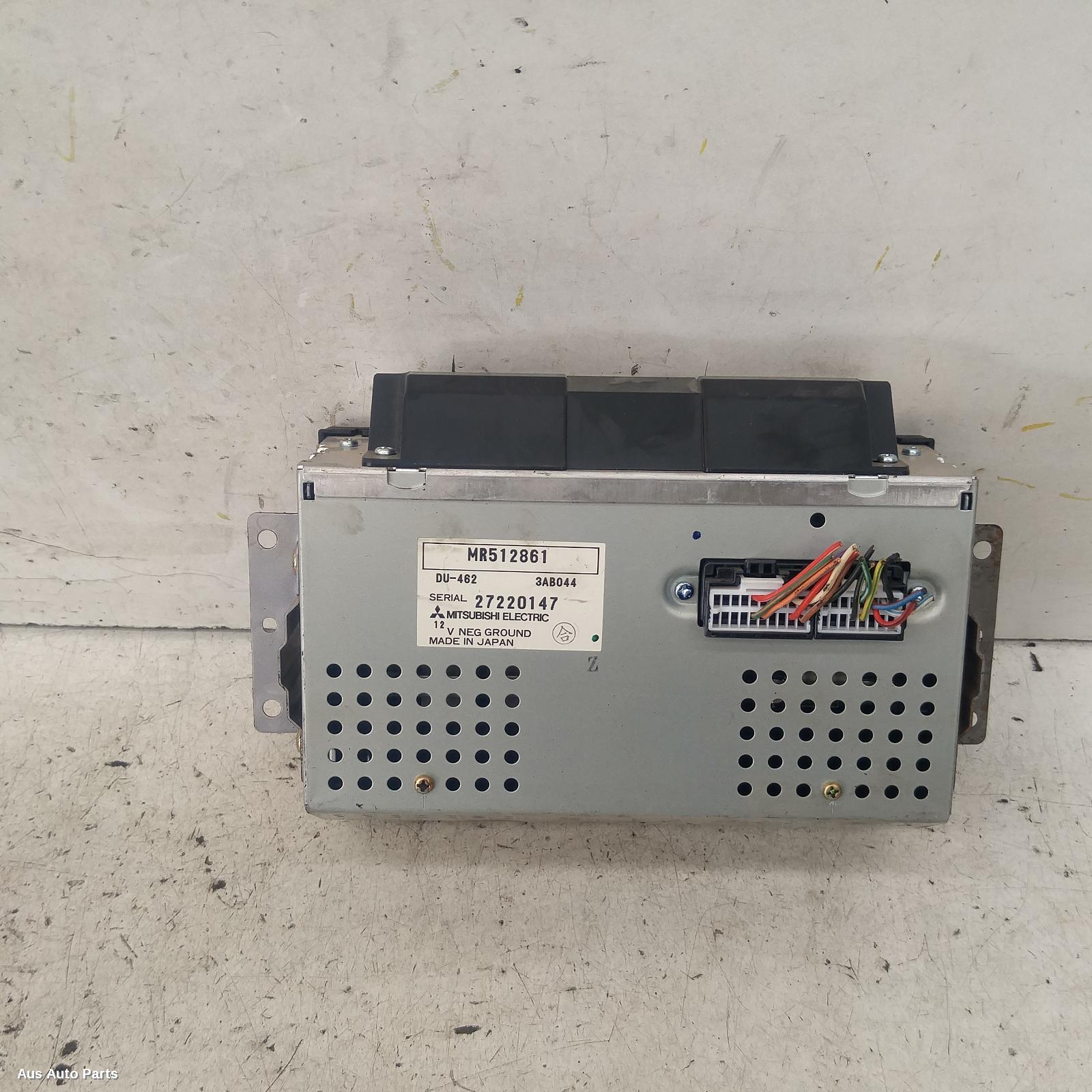 Pajero Instrument Cluster 2000-2006 display cluster,gps type (centre of dash),nm-np,05/00-10/06 00006462 #133135