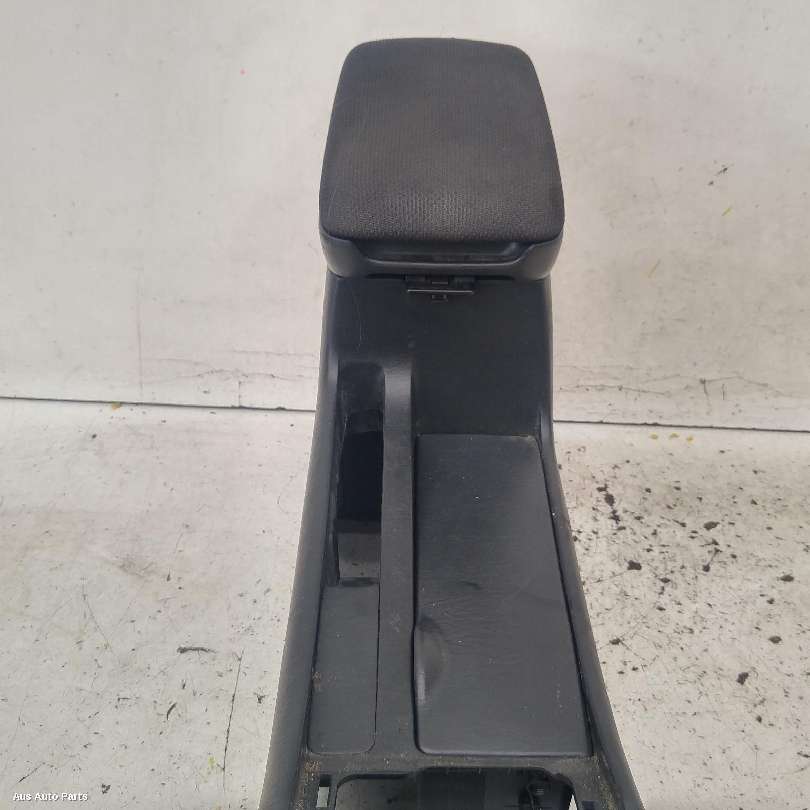 Corolla Console 2001-2007 zze122 12/01-06/07 00006485 #133199