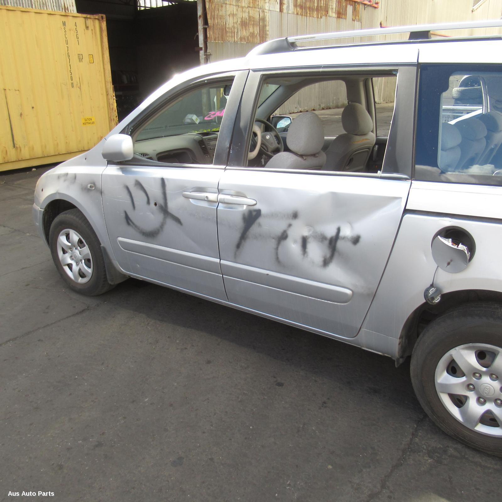 Carnival/Grand Carnival Door Handle 2006-2014 outer,lh front,vq,01/06-12/14 00006607 #135731