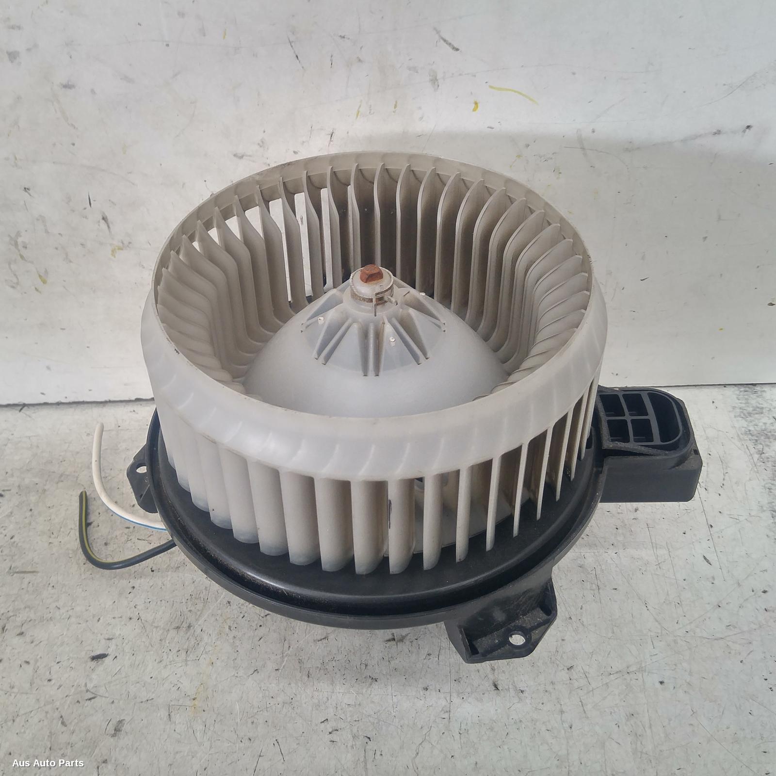 Prado Heater Fan/motor 2003-2009 front,climate control type,120 series,02/03-10/09 00005845 #139706