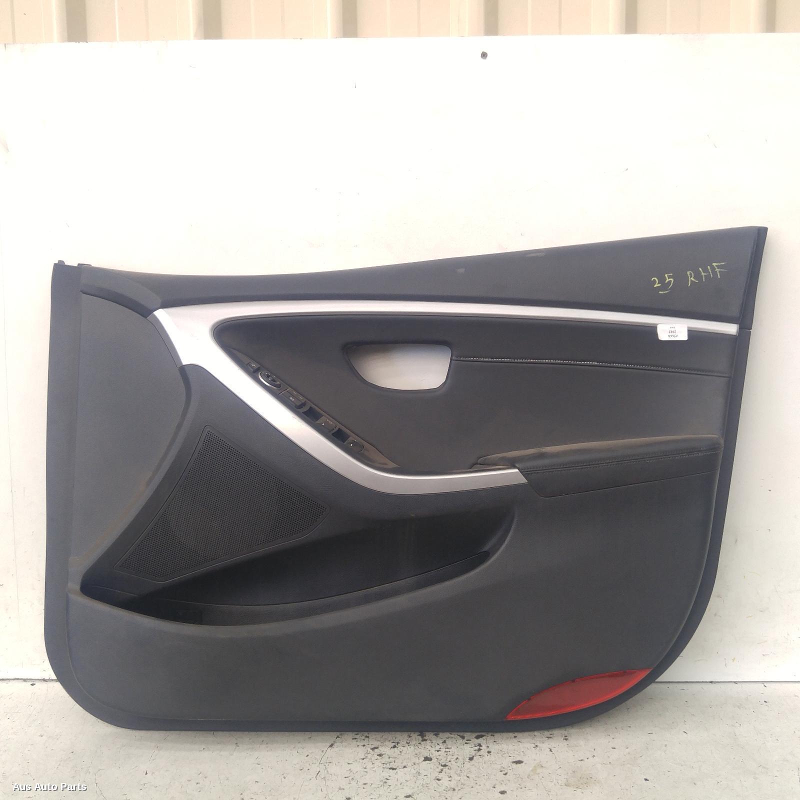 139839, Used door trim for 2015 i30 rh front, gd, 5dr hatch, leather