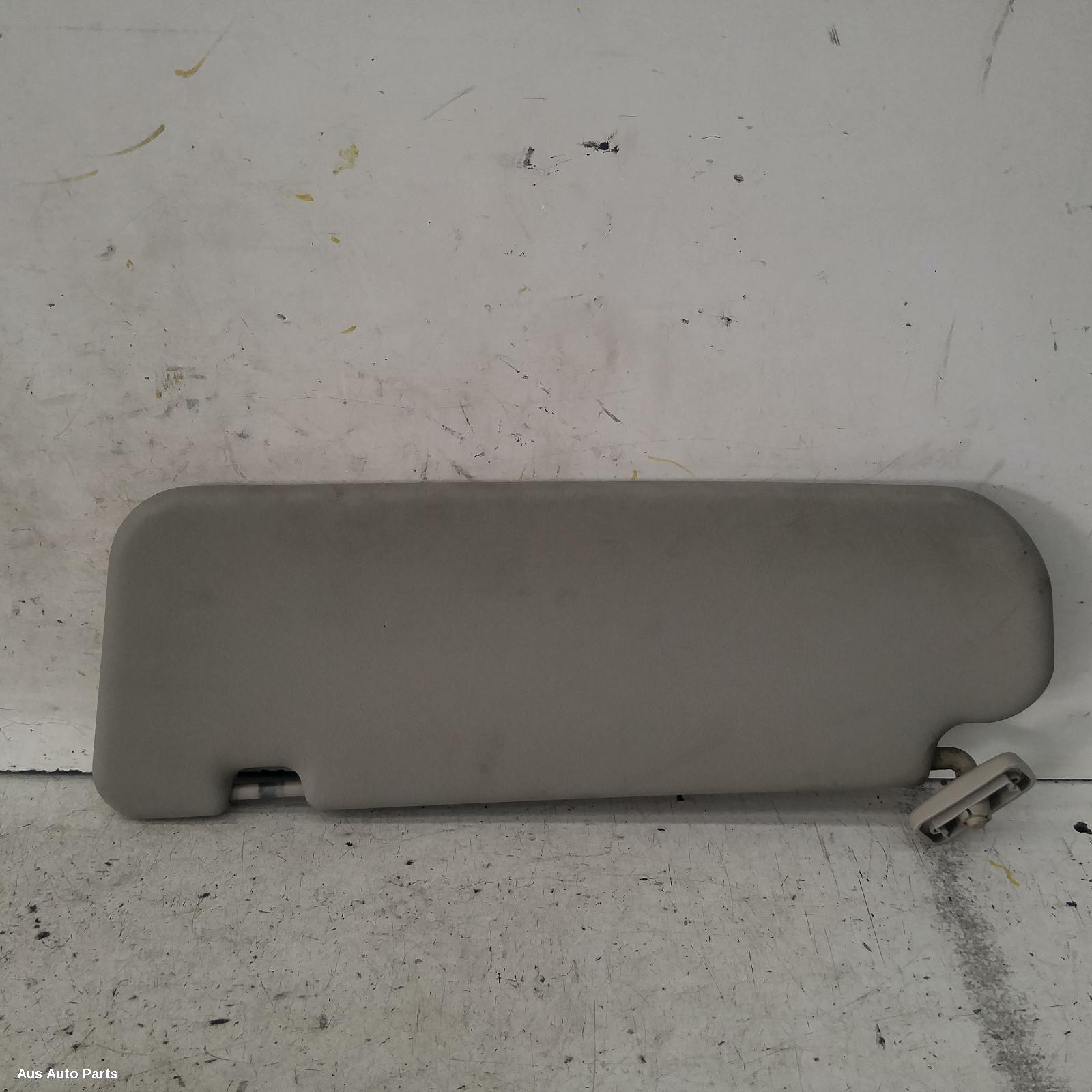 Commodore Sunvisor 2002-2007 vy1-vz,rh side,10/02-09/07 00006763 #139971