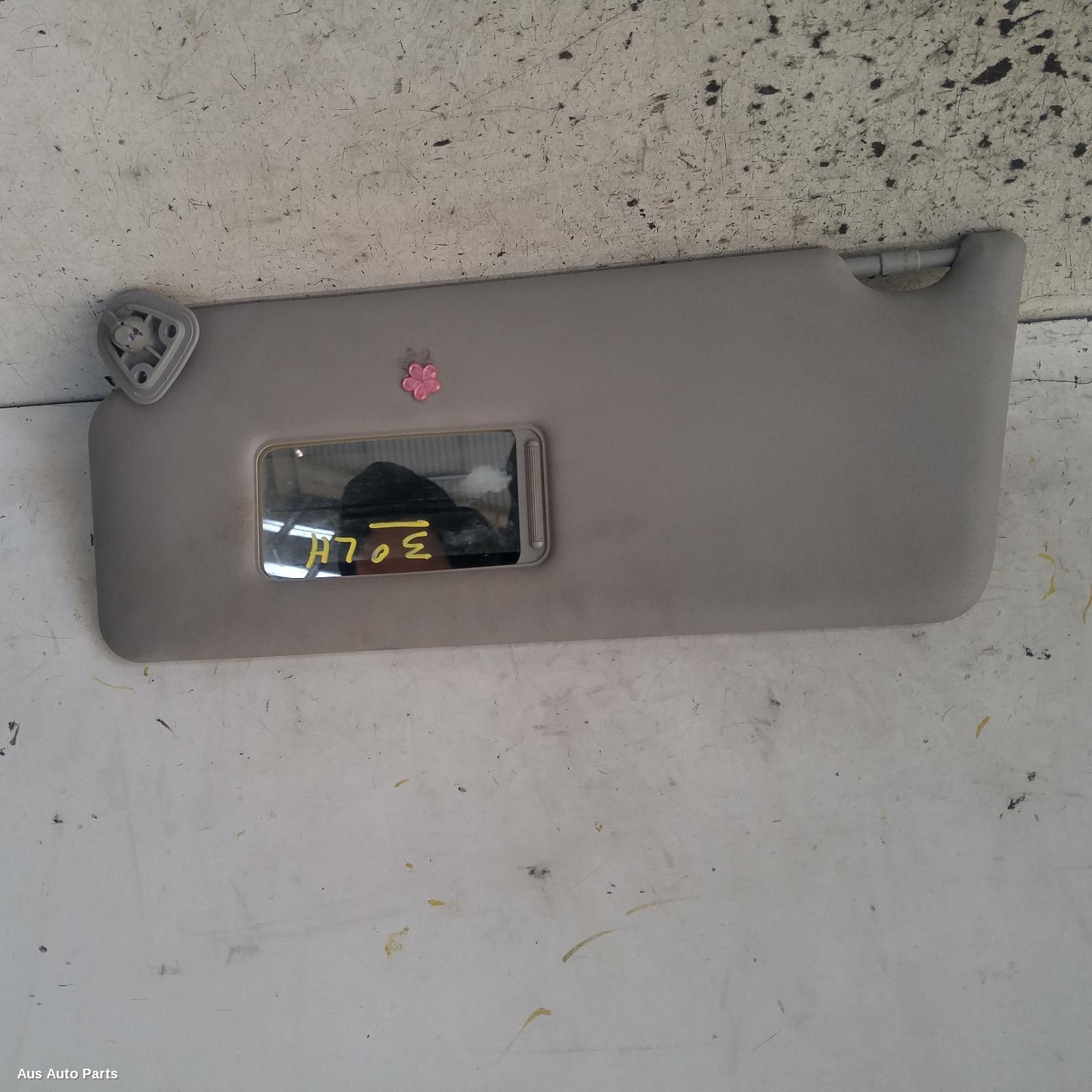 Camry Sunvisor 2002-2006 sk36,lh side,standard type,08/02-05/06 00006786 #140521