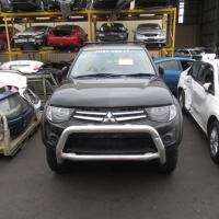Mitsubishi 2009 ~ 2015 Triton