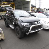 Mitsubishi 2009 ~ 2015 Triton