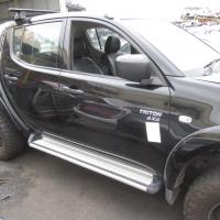 Mitsubishi 2009 ~ 2015 Triton