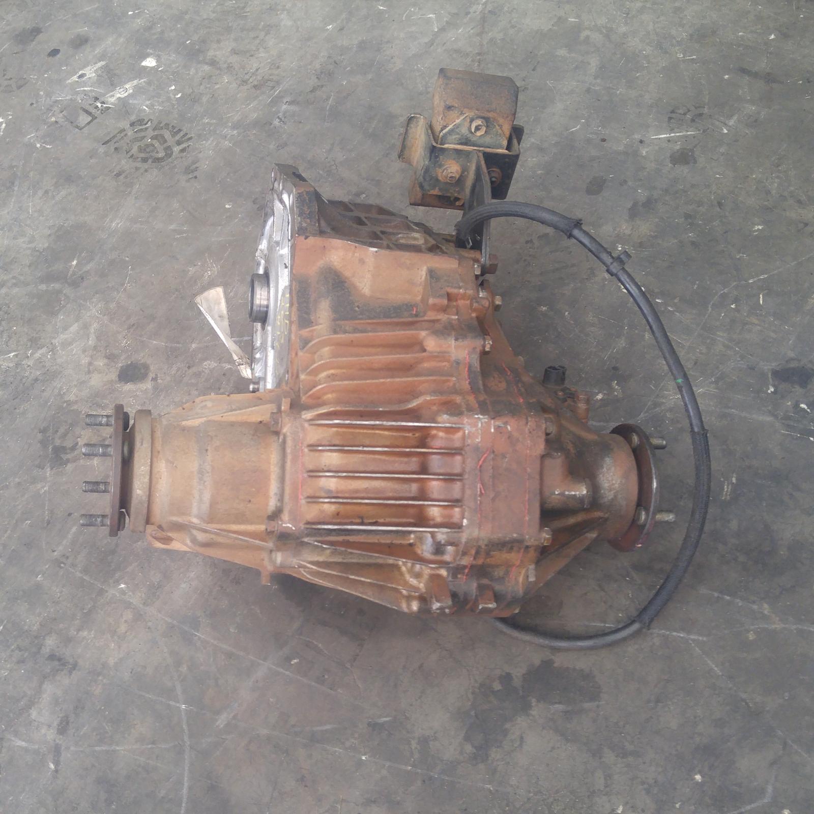 142422, Used transfer case for 2003 landcruiser 100 series, (diesel