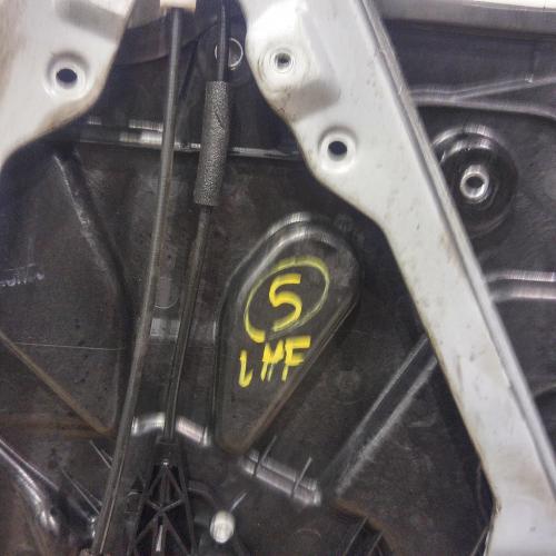 window regulator/motor front left