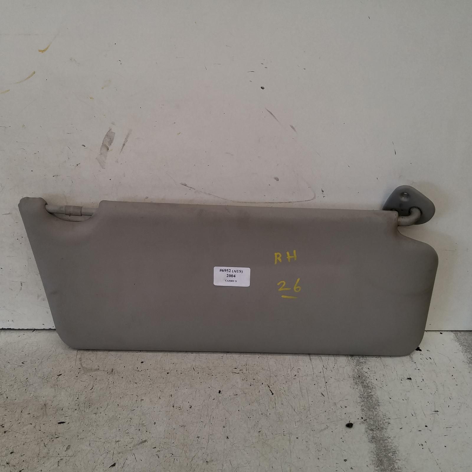 Camry Sunvisor 2002-2006 sk36,rh side,standard type,08/02-05/06 00006952 #146550